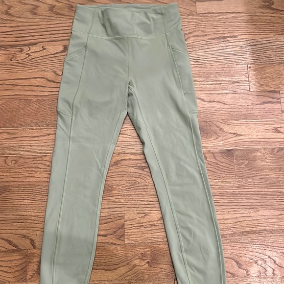 Lululemon green leggings 25 inch size 6 - Picture 1 of 4